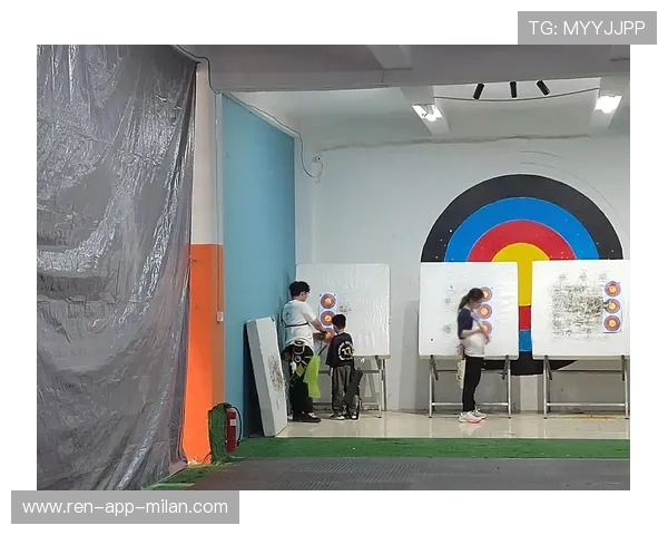 射箭俱乐部加强青少年训练场地的维护与安全巡查,射箭场馆 射箭俱乐部加强青少年训练场地的维护与安全巡查,射箭场馆